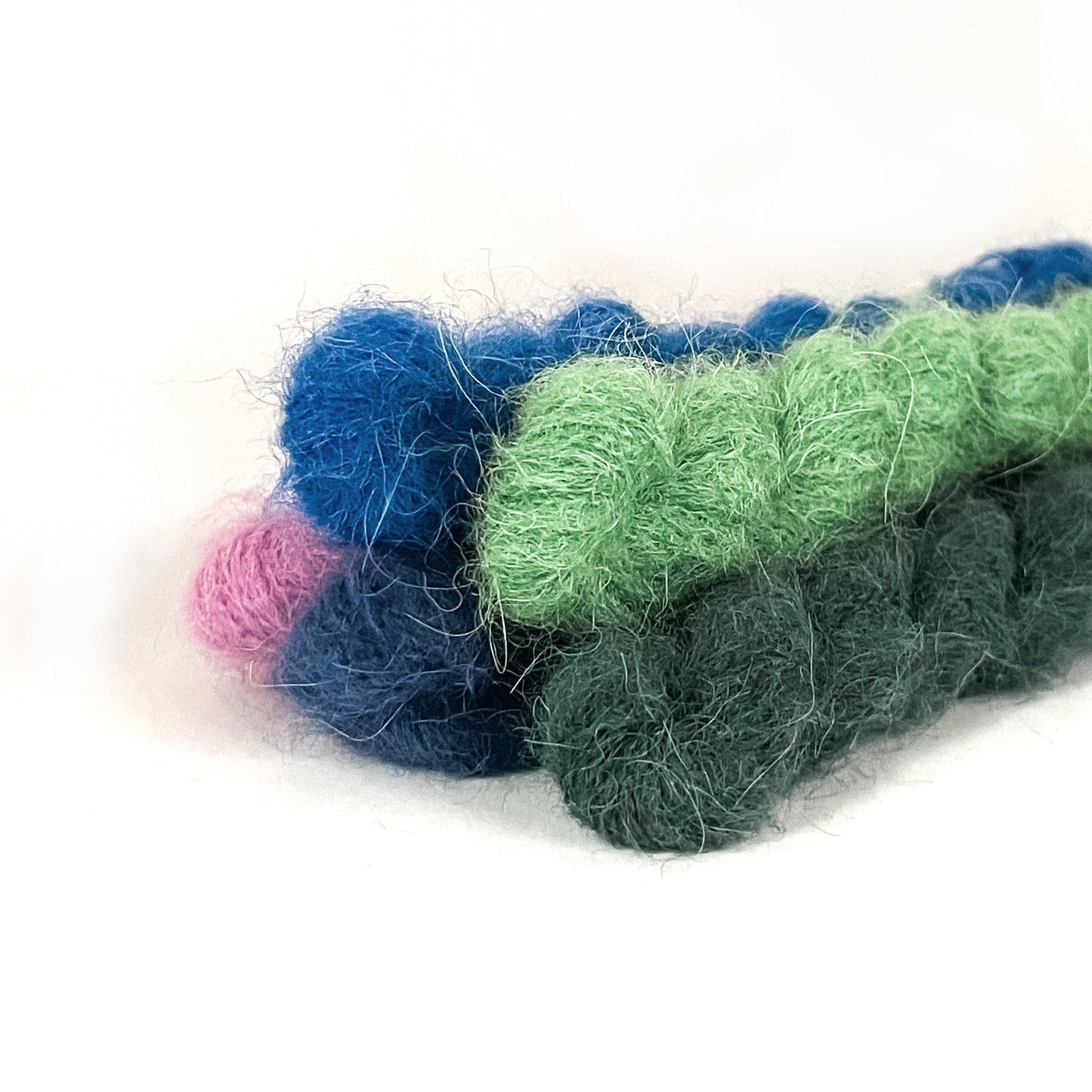 Navia Sample Skein
