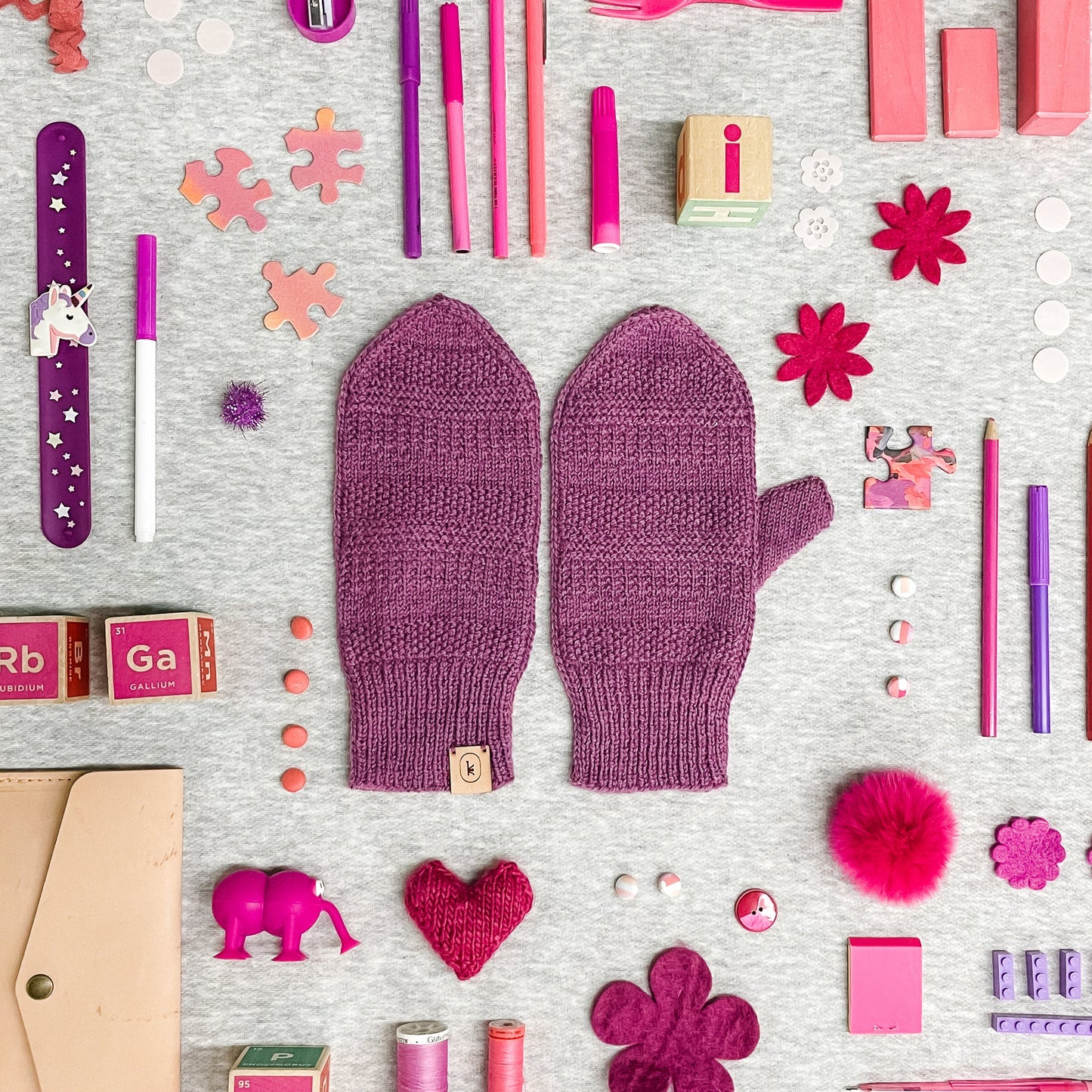 Year of Gifts Kit - Amaryllis Mittens