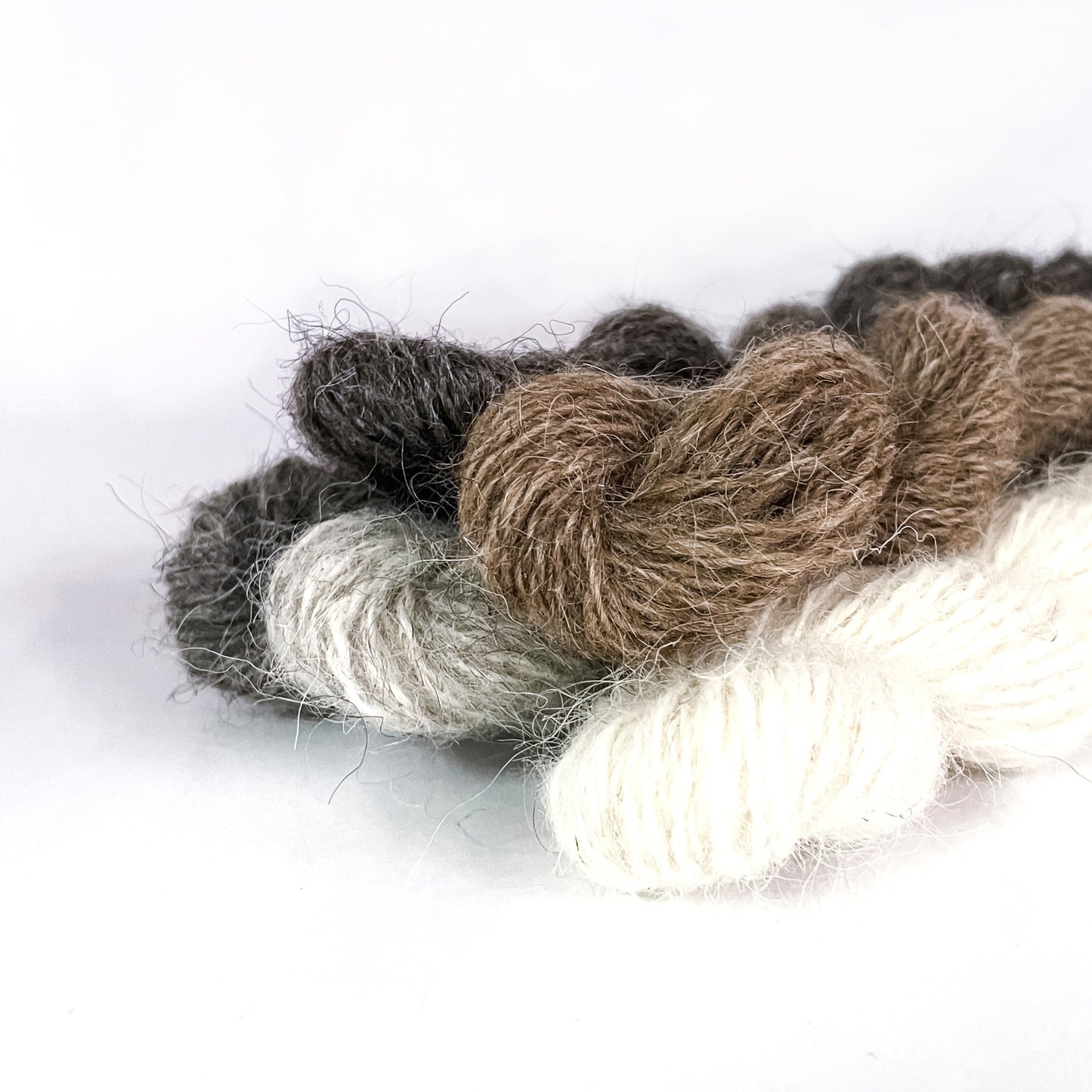 Navia Sample Skein